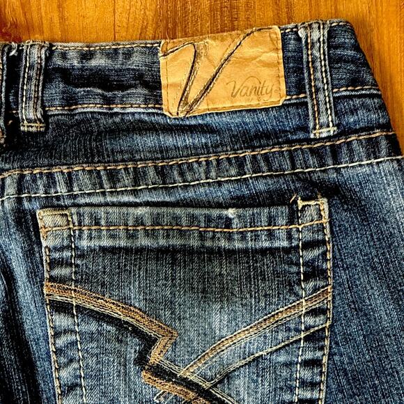 Vanity Jeans Women's 27x33 Blue Medium Wash Boot Cut Jeans - Picture 9 of 9